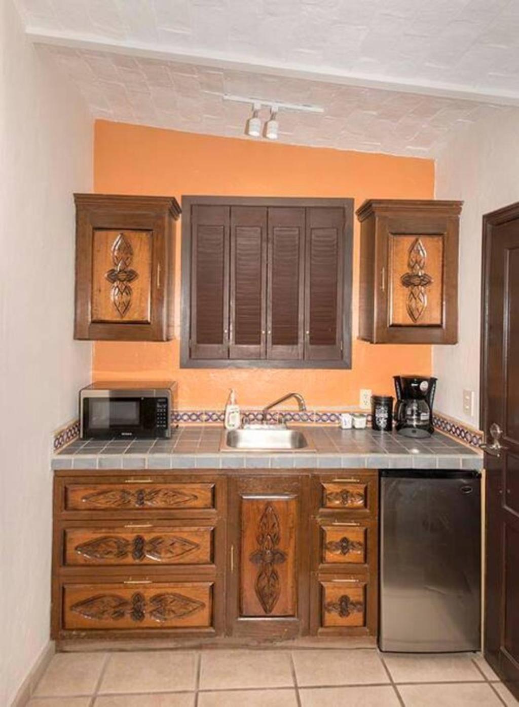 Enjoy Ac In The Queen'S Suite At Inn 阿吉吉克 外观 照片